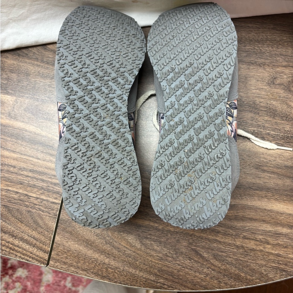 inkkas Multicolor Patterned Athletic Sneakers in Gray, Pink, Yellow, Teal - Picture 6 of 8